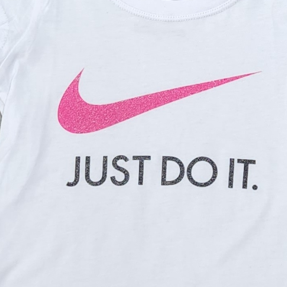 🆕️ Nike Tee - Picture 3 of 3